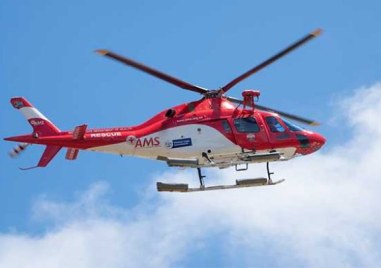 Медицинският хеликоптер транспортира до София пострадал при катастрофата край Видин