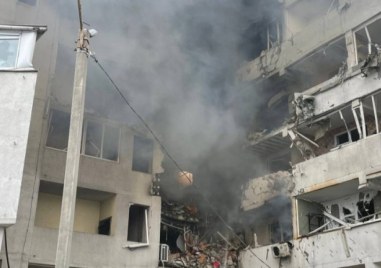 Шестима души сред които две деца близнаци бяха ранени при