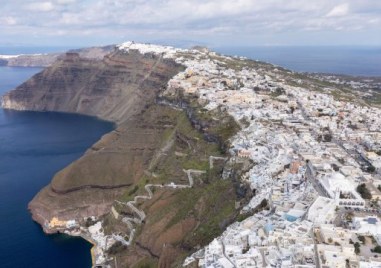 По отношение на еволюцията на феномена в Гърция професорът по