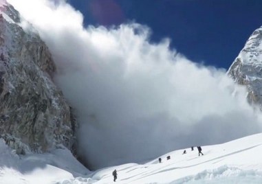 Тялото на британски скиор беше открито в пропаст близо до