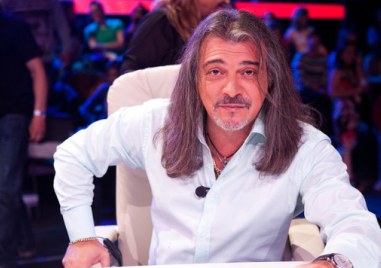 Продадохме се за един хладилник А свободата е над хляба