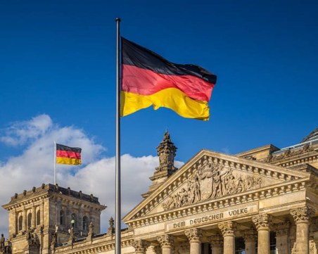 Германия гласува на избори за Бундестаг