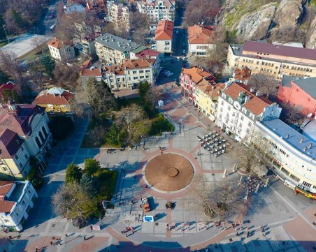 Затоплянето продължава, очакват се до 11 градуса в Пловдив