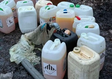 Бургаската полиция задържа 22 души на гарата в Карнобат докато