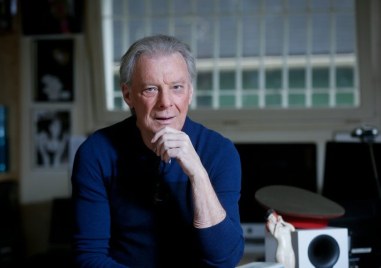 Известен със своя хит Pour le plaisir и с интерпретацията