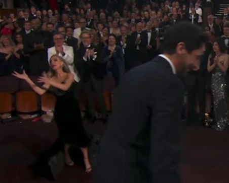 На Оскарите: Ейдриън Броуди хвърли дъвката си на своята половинка