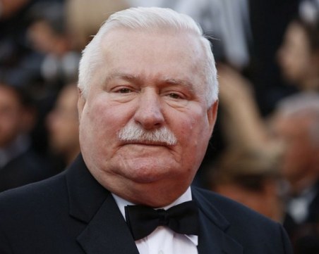 Лех Валенса с писмо до Тръмп възмутен от спора със Зеленски