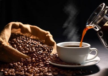 Резкият скок на цената на кафето от началото на 2025 г никак