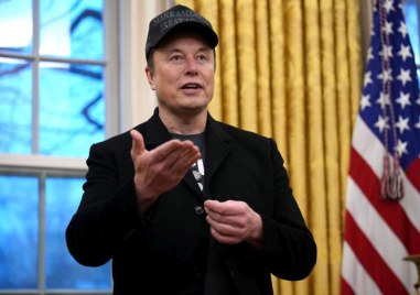 Американският милиардер Илон Мъск смята че на украинския президент Володимир