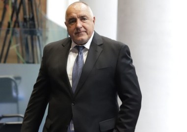 Правителството изобщо не е стабилно Партиите са диаметрално противоположни но