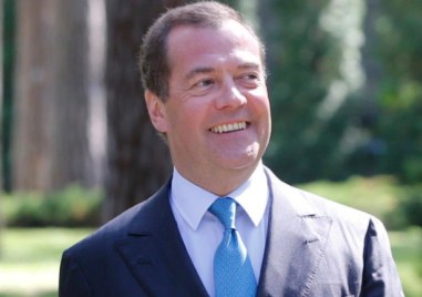 Бившият президент и настоящ заместник председателят на Съвета за сигурност на