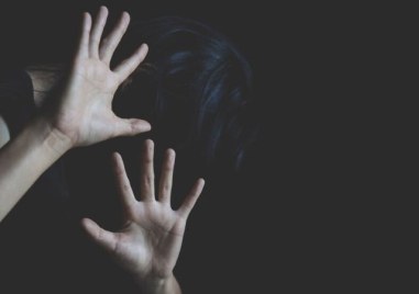 Млад мъж отвлече 18 годишно момиче съобщиха от полицията На 5