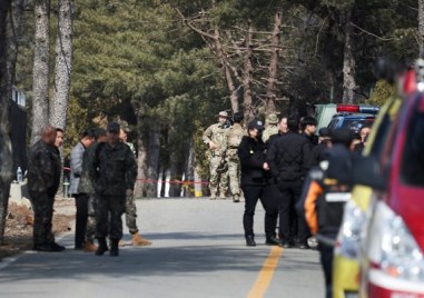 Изтребител на Южна Корея неволно е пуснал 8 бомби върху