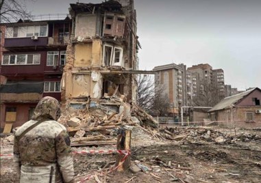 Руска ракета е поразила хотел в централния украински град Кривой