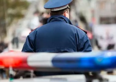 Полицаят който простреля младеж в Плевен е получил заповед за