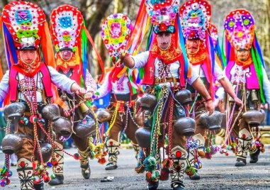 Кукерският празник в село Марково отново идва за да изгони
