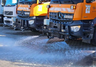 Днес бе даден старт на редовното машинно миене в Пловдив