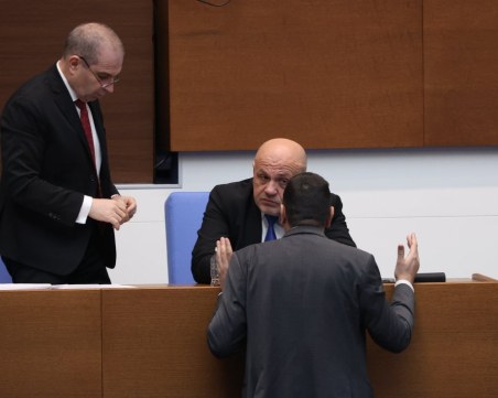 Парите по ПВУ са във фокуса и на парламентарния контрол