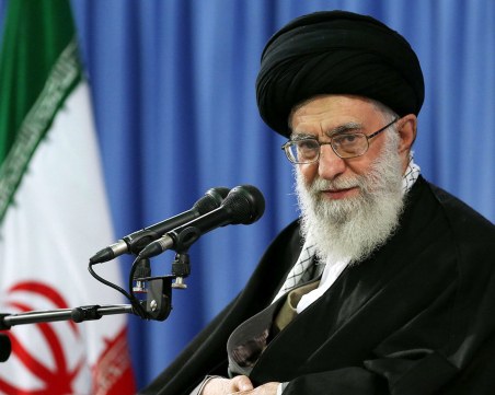 Върховният лидер на Иран: Няма да преговаряме за ядрената сделка под натиска на САЩ