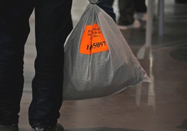 Информационно обслужване отново е поискало от ЦИК протоколите на Конституционния съд на