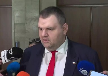 През задния вход се вкарва партия в парламента Това коментира