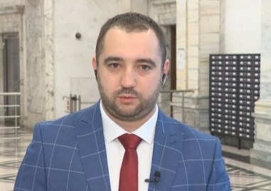 Народното събрание не би трябвало да става страна в този