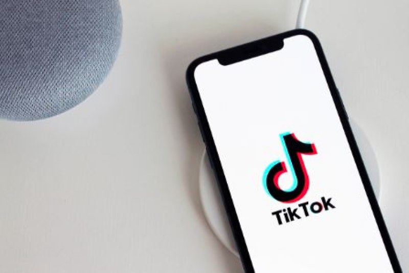 Албания блокира TikTok