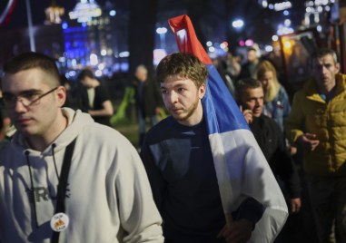 Многохиляден антиправителствен протест блокира центъра на Белград Местни медии определят