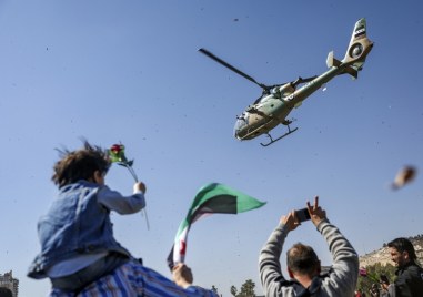 В няколко части на Сирия се проведоха публични тържества по