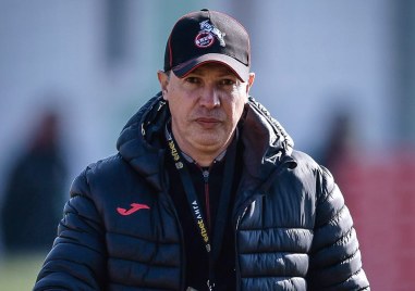 Антон Велков вече не е старши треньор на Локомотив София