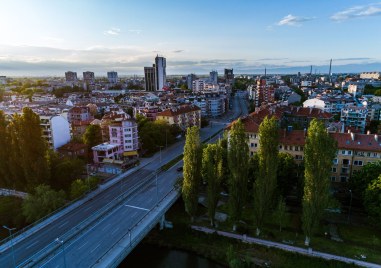 Пореден слънчев и топъл ден се очаква днес в Пловдив