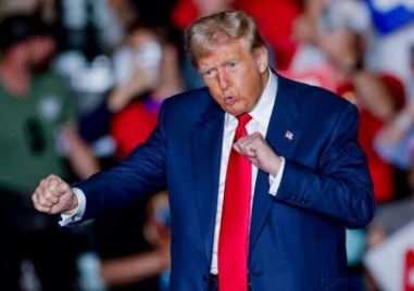 Президентът Тръмп е заявил на президента на Украйна Володимир Зеленски