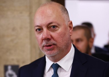 Политическите правила казват че когато има мнозинство то излъчва изпълнителната