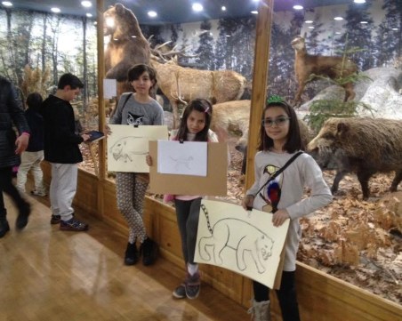 Специална работилница приканва пловдивските малчугани в света на старокаменната ера