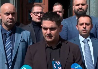 Тази сутрин председателят на НС Наталия Киселова извърши самоубийствен за нас