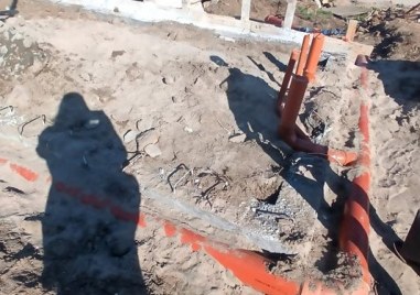  Експертите са установили че в западната част на морския плаж