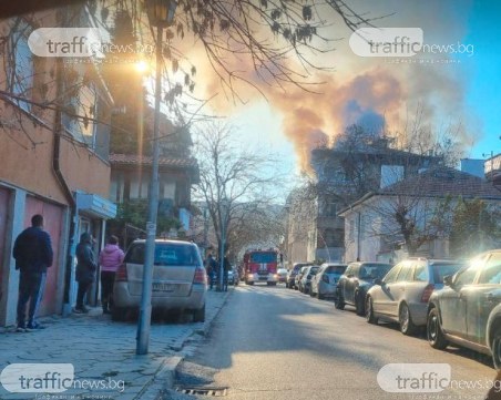 Пожар в жилищна сграда в Кючука, шест пожарни коли са на място