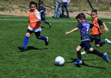 Над 300 ученици ще вземат участие в спортния празник по повод 37 та