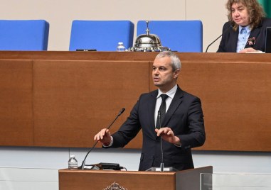 Възраждане внася вот на недоверие към правителството на Росен Желязков