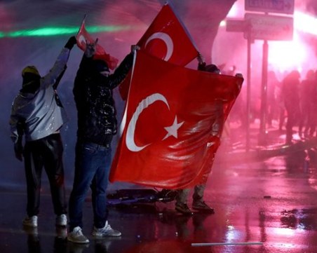 Над 1100 души са арестувани по време на протестите в Турция