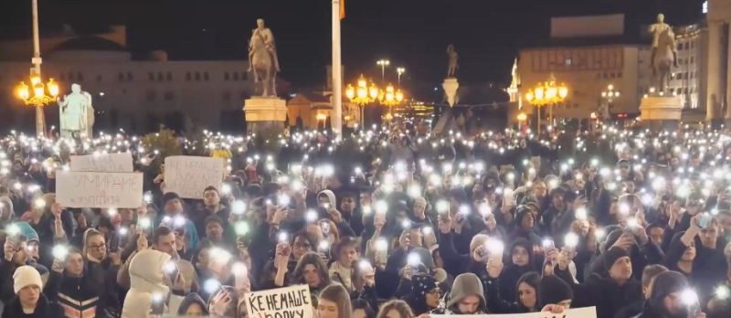 Голям протест в Скопие след трагедията в Кочани