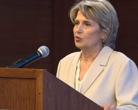 Весела Лечева: Стефка Костадинова не ми вдига телефона