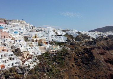 Пет земетресения са регистрирани през нощта на 27 срещу 28