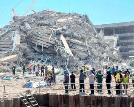 Мощен трус в Тайланд и Мианмар, срути се небостъргач ВИДЕО