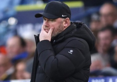 Великите футболните дни на Уейн Рууни отдавна отминаха а треньорските