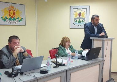 Днес общинските съветници от община Родопи с пълно единодушие казаха