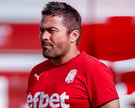 Падна още една треньорска глава в елита