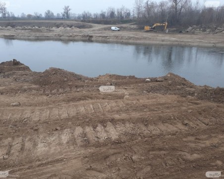 Строителна фирма, замърсявала Марица, с ново провинение – този път излива отпадни води в р. Чая