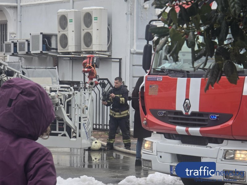 Мъж е с изгаряния след пожар край Пловдив, фризер подпали постройка