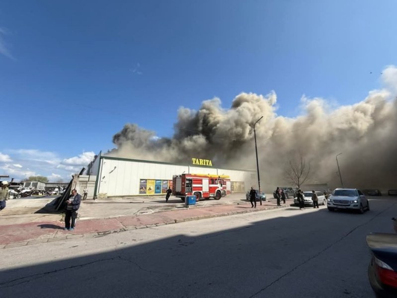 Пожар е избухнал в Пазарджик днес. Сигнал е подаден около